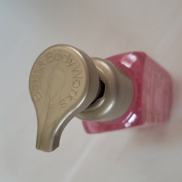 🥳3/20🥳  Bath & Body Works COZY CASHMERE - Foaming Hand soap - Picture 5 of 5